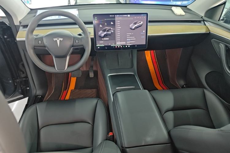 Used Tesla Model Y 2022 Revised Version Rear-Wheel Drive Center Console
