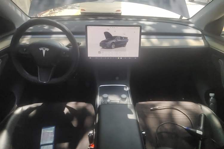 Used Tesla Model Y 2022 Revised Version Rear-Wheel Drive Center Console