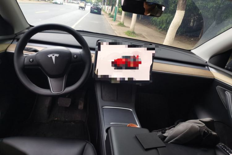 Used Tesla Model Y 2022 Revised Version Rear-Wheel Drive Center Console