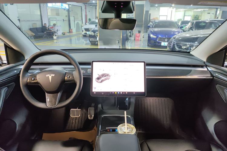 Used Tesla Model Y 2022 Revised Version Rear-Wheel Drive Center Console