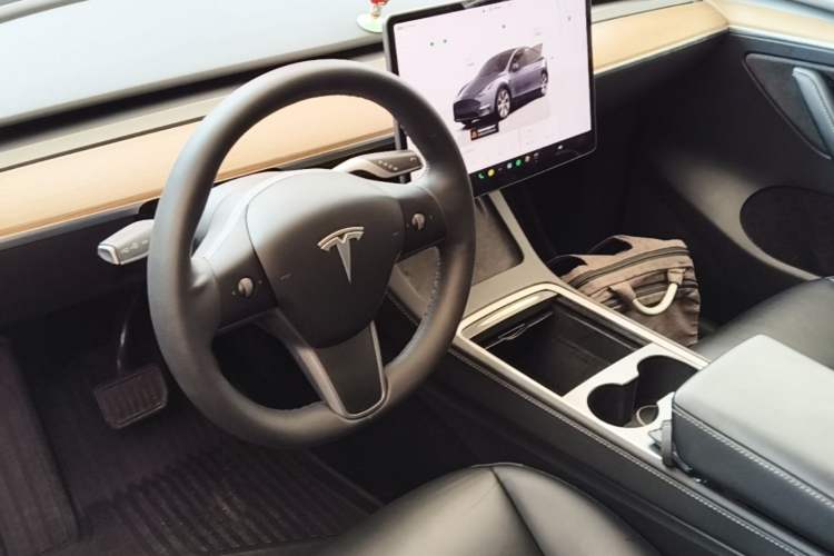 Used Tesla Model Y 2022 Revised Version Rear-Wheel Drive Center Console