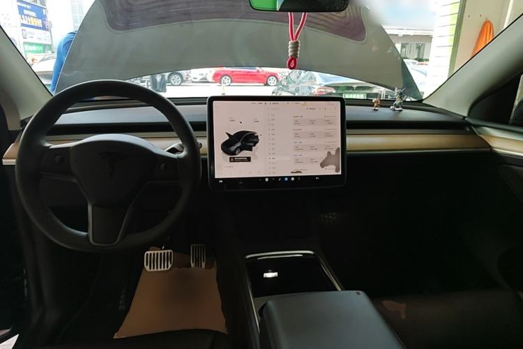 Used Tesla Model Y 2022 Revised Version Rear-Wheel Drive Center Console