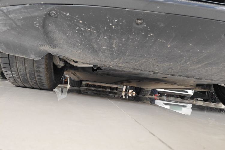 Used Tesla Model Y 2022 Revised Version Rear-Wheel Drive Chassis Front Right