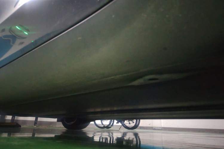 Used Tesla Model Y 2022 Revised Version Rear-Wheel Drive Chassis Front Right