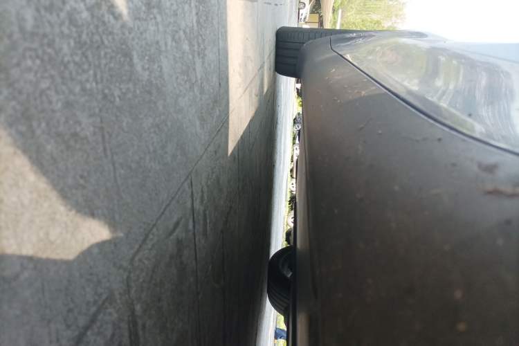 Used Tesla Model Y 2022 Rear-Wheel-Drive Version Chassis Front Right