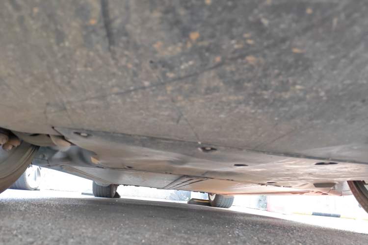 Used Tesla Model Y 2022 Long-Range All-Wheel-Drive Version Chassis Front