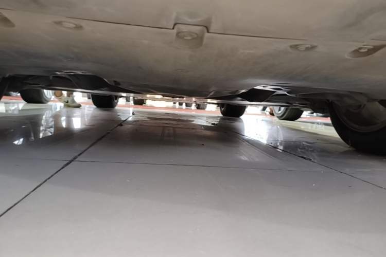 Used Tesla Model Y 2022 Revised Version Rear-Wheel Drive Chassis Rear