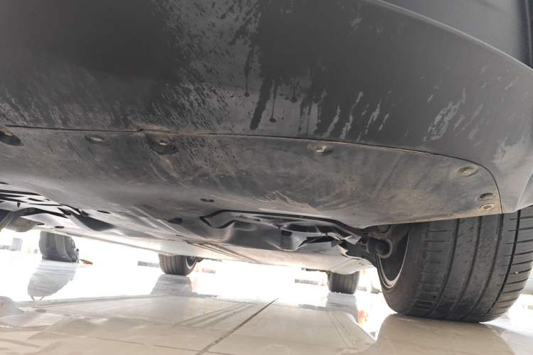 Used Tesla Model Y 2022 Revised Version Rear-Wheel Drive Chassis Rear Right