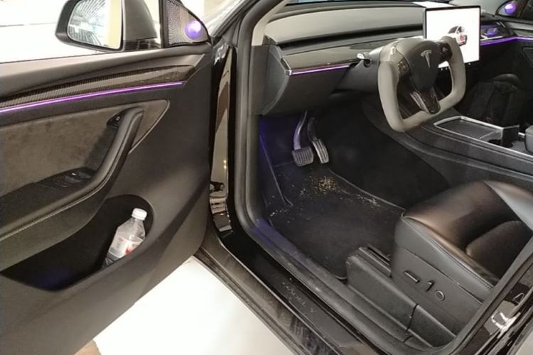 Used Tesla Model Y 2022 Rear-Wheel-Drive Version Driver Seat