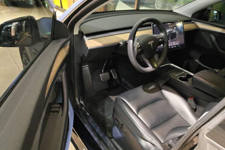 Used Tesla Model Y 2022 Revised Version Rear-Wheel Drive Driver Seat