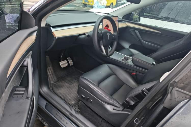 Used Tesla Model Y 2022 Performance High-Performance All-Wheel-Drive Version Driver Seat