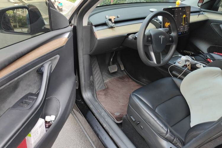 Used Tesla Model Y 2022 Revised Version Rear-Wheel Drive Driver Seat