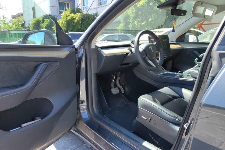 Used Tesla Model Y 2022 Revised Version Rear-Wheel Drive Driver Seat