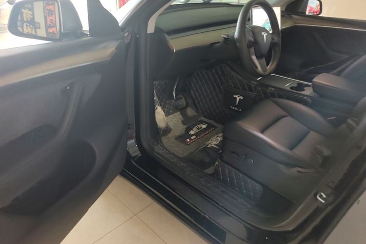 Used Tesla Model Y 2022 Rear-Wheel-Drive Version Driver Seat