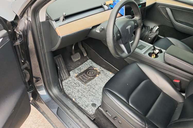 Used Tesla Model Y 2022 Revised Version Rear-Wheel Drive Driver Seat