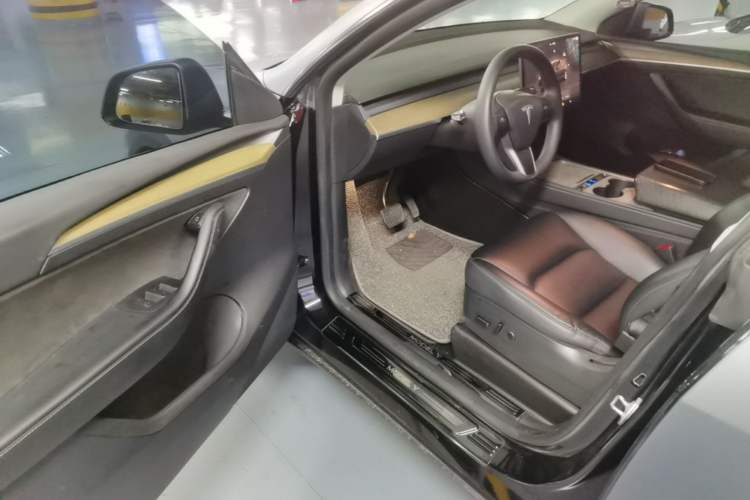 Used Tesla Model Y 2022 Revised Version Rear-Wheel Drive Driver Seat