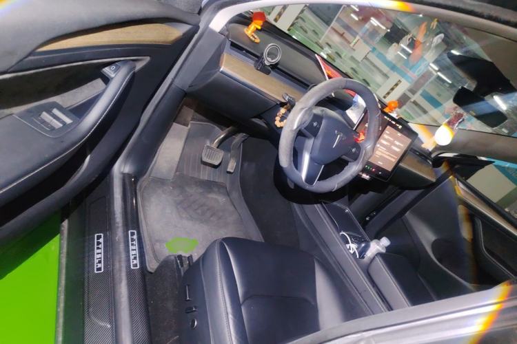 Used Tesla Model Y 2022 Revised Version Rear-Wheel Drive Driver Seat