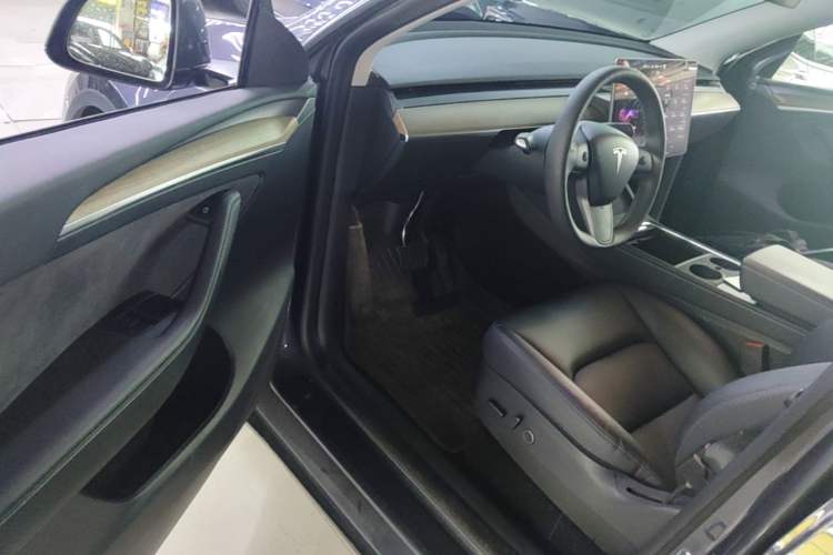 Used Tesla Model Y 2022 Revised Version Long-Range All-Wheel Drive Driver Seat