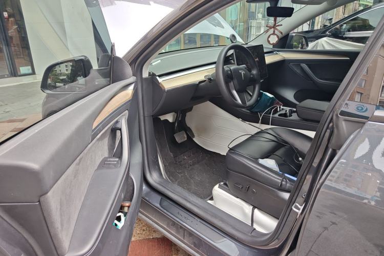 Used Tesla Model Y 2022 Revised Version Rear-Wheel Drive Driver Seat