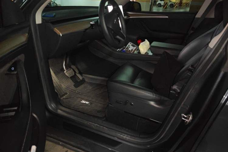Used Tesla Model Y 2022 Rear-Wheel-Drive Version Driver Seat