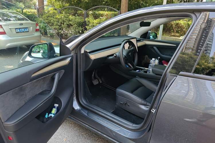 Used Tesla Model Y 2022 Revised Version Rear-Wheel Drive Driver Seat