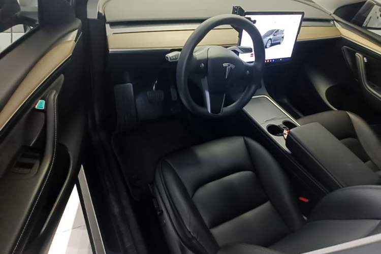 Used Tesla Model Y 2022 Rear-Wheel-Drive Version Driver Seat