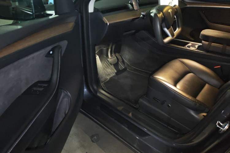 Used Tesla Model Y 2022 Revised Version Rear-Wheel Drive Driver Seat
