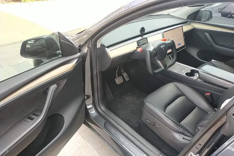 Used Tesla Model Y 2022 Revised Version Rear-Wheel Drive Driver Seat