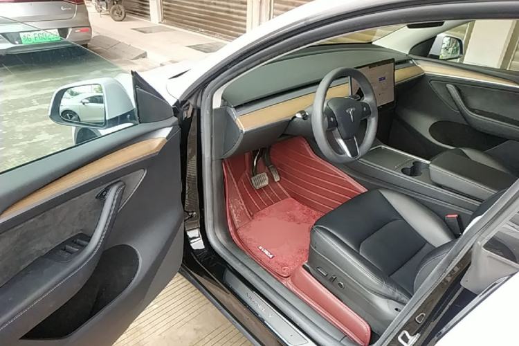 Used Tesla Model Y 2022 Rear-Wheel-Drive Version Driver Seat
