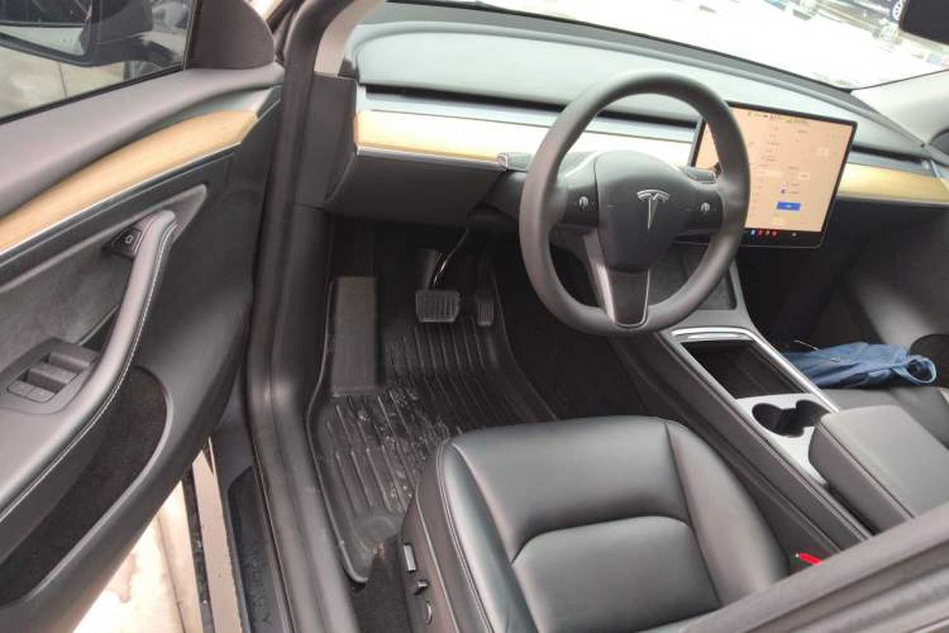 Used Tesla Model Y 2022 Rear-Wheel-Drive Version Driver Seat
