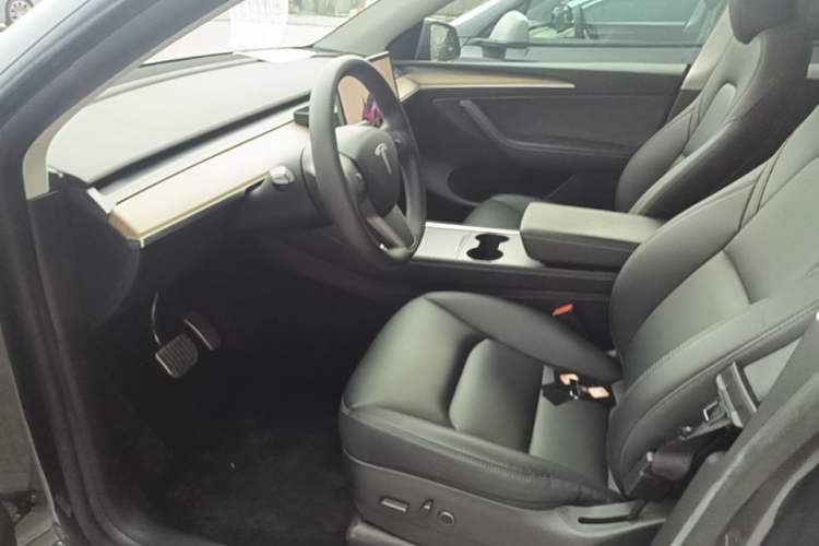 Used Tesla Model Y 2022 Rear-Wheel-Drive Version Driver Seat