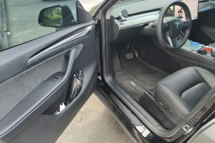 Used Tesla Model Y 2022 Revised Version Rear-Wheel Drive Driver Seat
