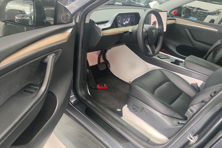 Used Tesla Model Y 2022 Revised Version Long-Range All-Wheel Drive Driver Seat