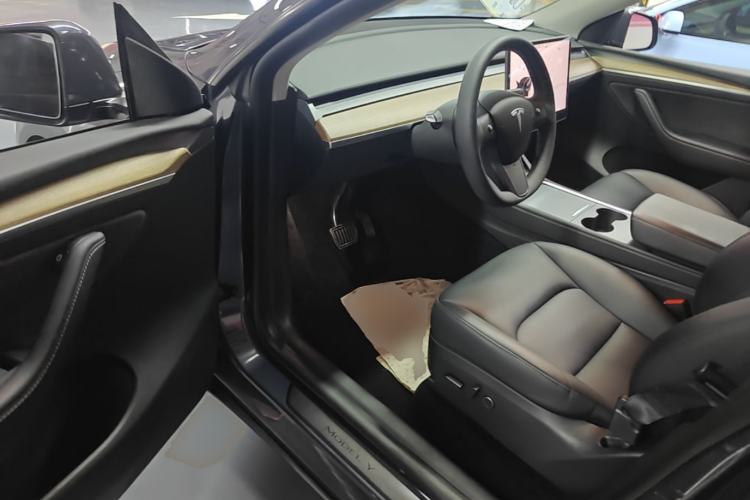 Used Tesla Model Y 2022 Revised Version Rear-Wheel Drive Driver Seat