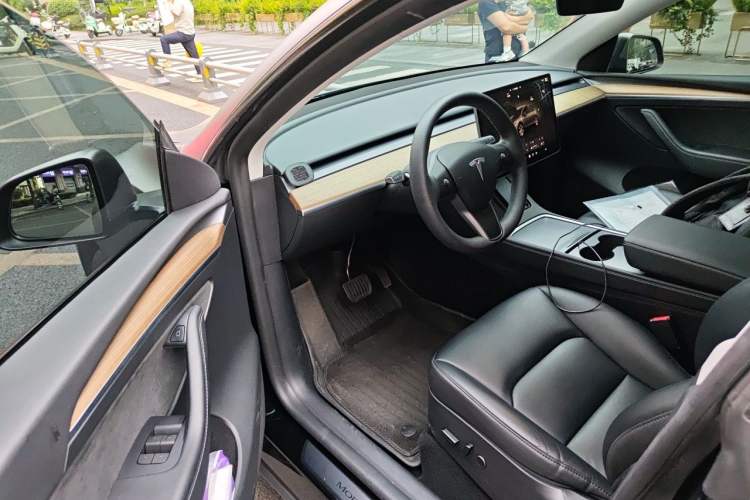 Used Tesla Model Y 2022 Revised Version Rear-Wheel Drive Driver Seat