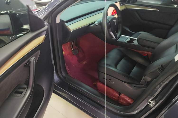 Used Tesla Model Y 2022 Rear-Wheel-Drive Version Driver Seat