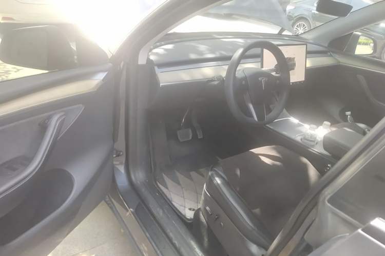 Used Tesla Model Y 2022 Revised Version Rear-Wheel Drive Driver Seat