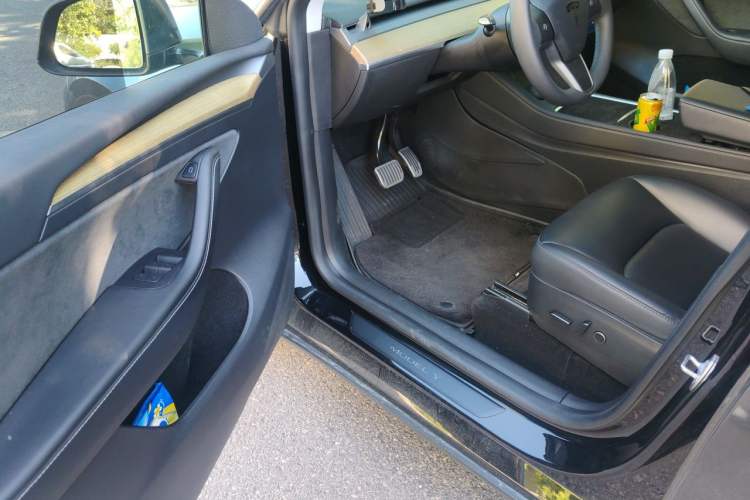 Used Tesla Model Y 2022 Revised Version Rear-Wheel Drive Driver Seat