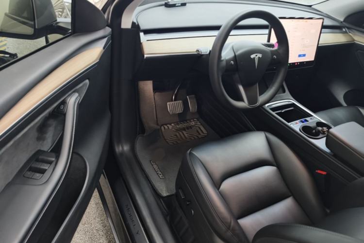 Used Tesla Model Y 2022 Revised Version Rear-Wheel Drive Driver Seat