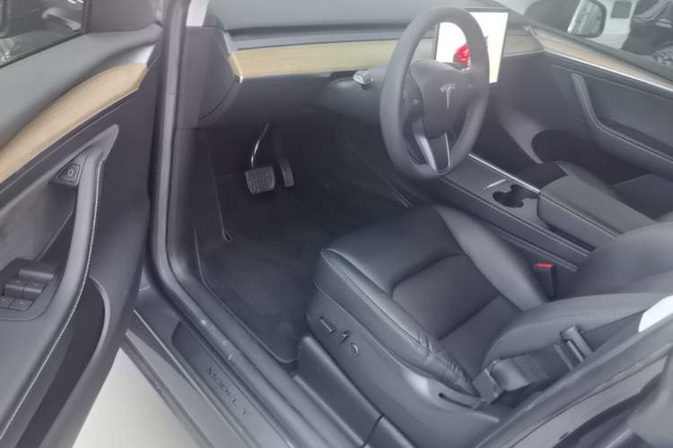 Used Tesla Model Y 2022 Revised Version Rear-Wheel Drive Driver Seat
