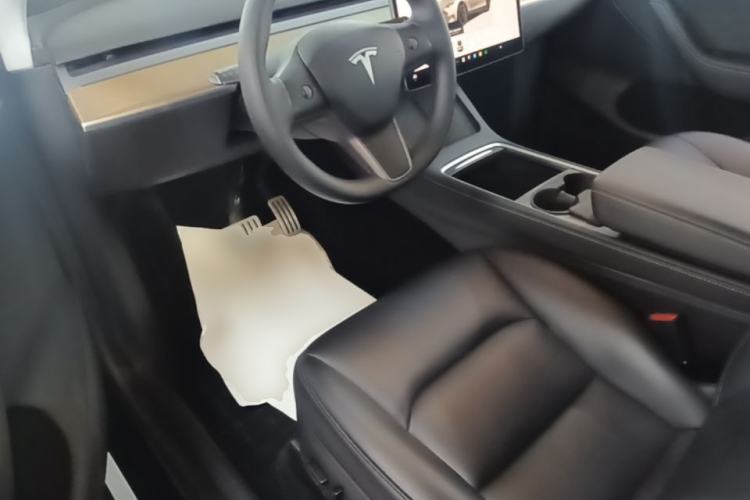 Used Tesla Model Y 2022 Performance High-Performance All-Wheel-Drive Version Driver Seat