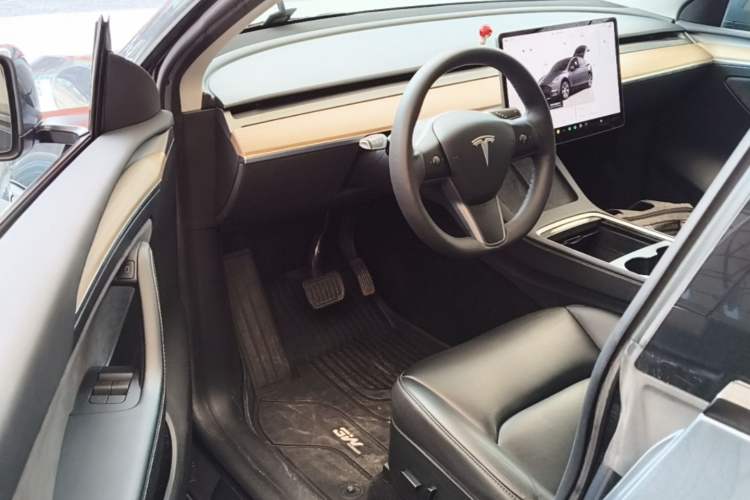 Used Tesla Model Y 2022 Revised Version Rear-Wheel Drive Driver Seat