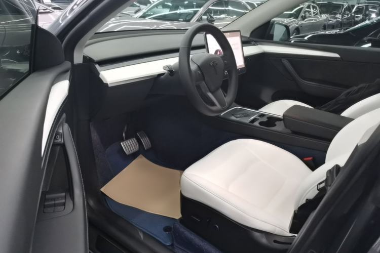 Used Tesla Model Y 2022 Revised Version Rear-Wheel Drive Driver Seat