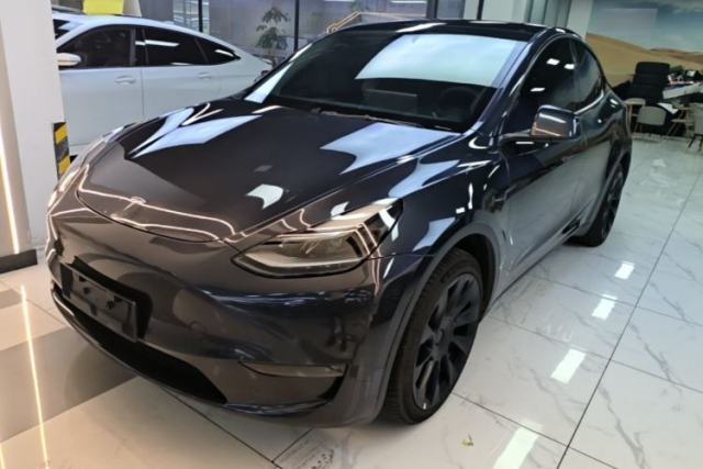 Used Tesla Model Y 2022 Long-Range All-Wheel-Drive Version