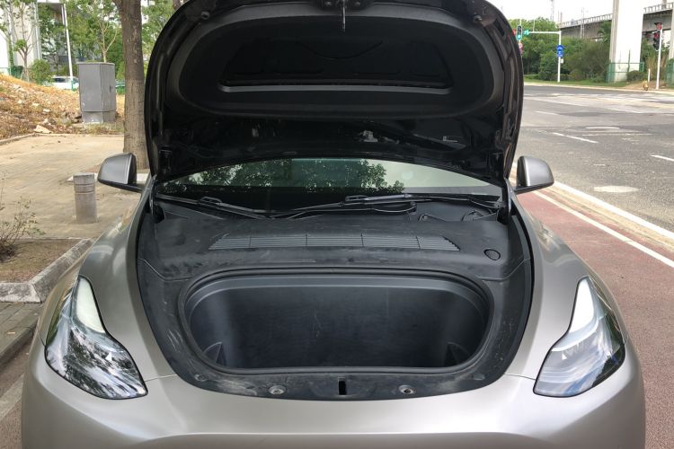 Used Tesla Model Y 2022 Rear-Wheel-Drive Version Engine Bay