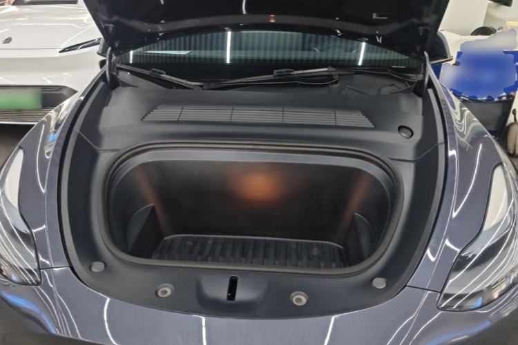 Used Tesla Model Y 2022 Rear-Wheel-Drive Version Engine Bay