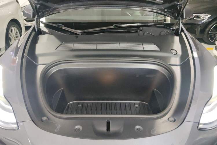 Used Tesla Model Y 2022 Performance High-Performance All-Wheel-Drive Version Engine Bay