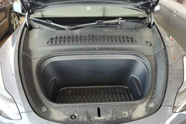 Used Tesla Model Y 2022 Revised Version Rear-Wheel Drive Engine Bay