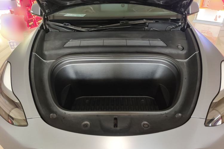 Used Tesla Model Y 2022 Rear-Wheel-Drive Version Engine Bay