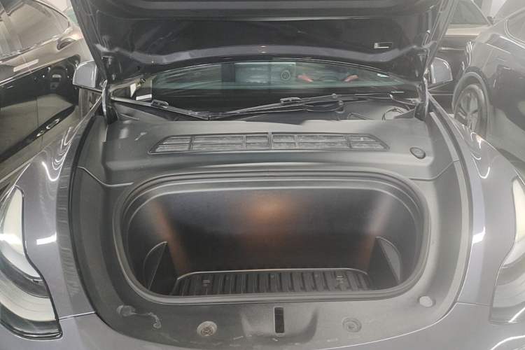 Used Tesla Model Y 2022 Revised Version Rear-Wheel Drive Engine Bay